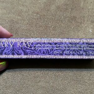 Mary Kay Smoke and Shimmer Eye Wand-Golden Illusion